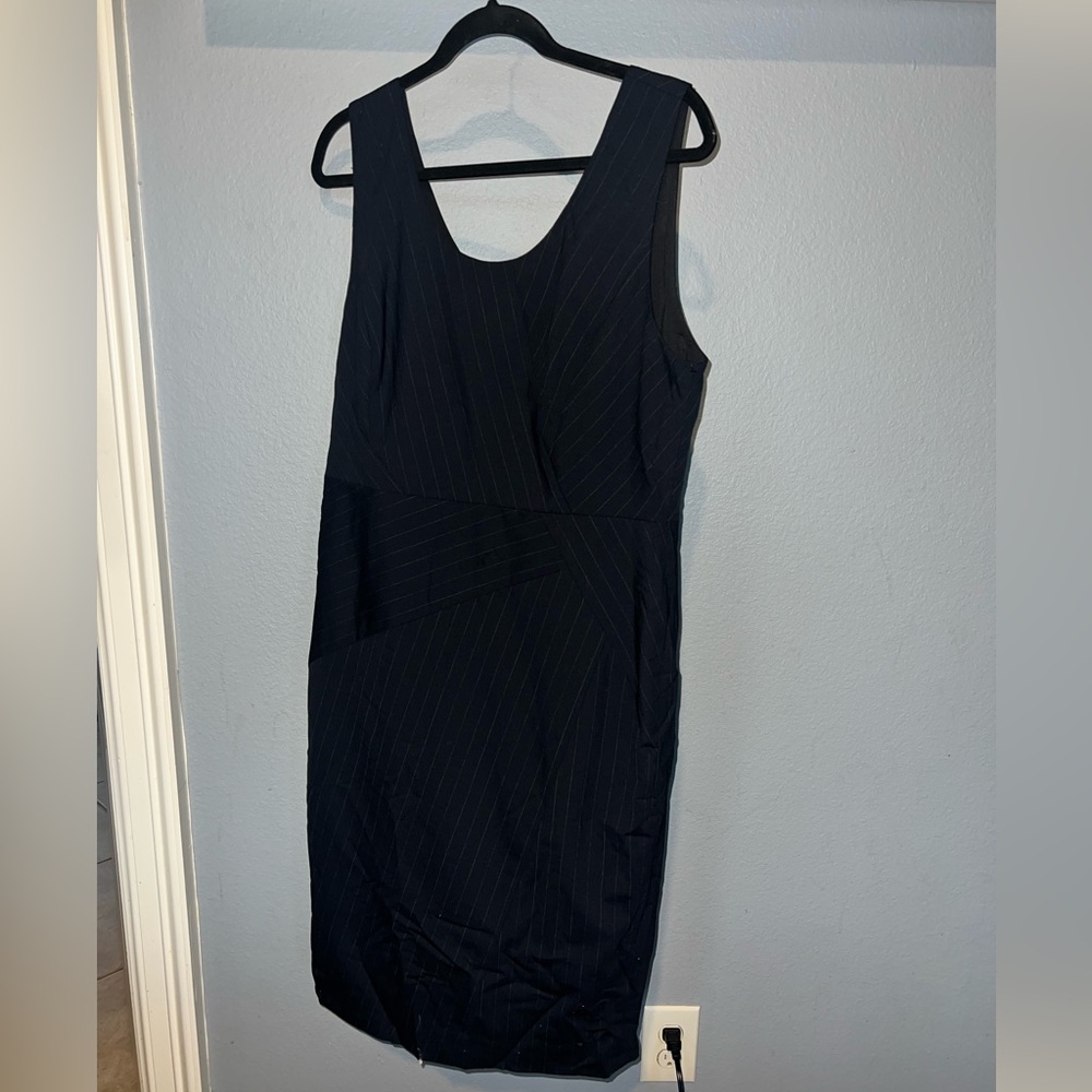 NWT Classiques Entier Womens Pinstripe Sleeveless Sheath Dress Size 14